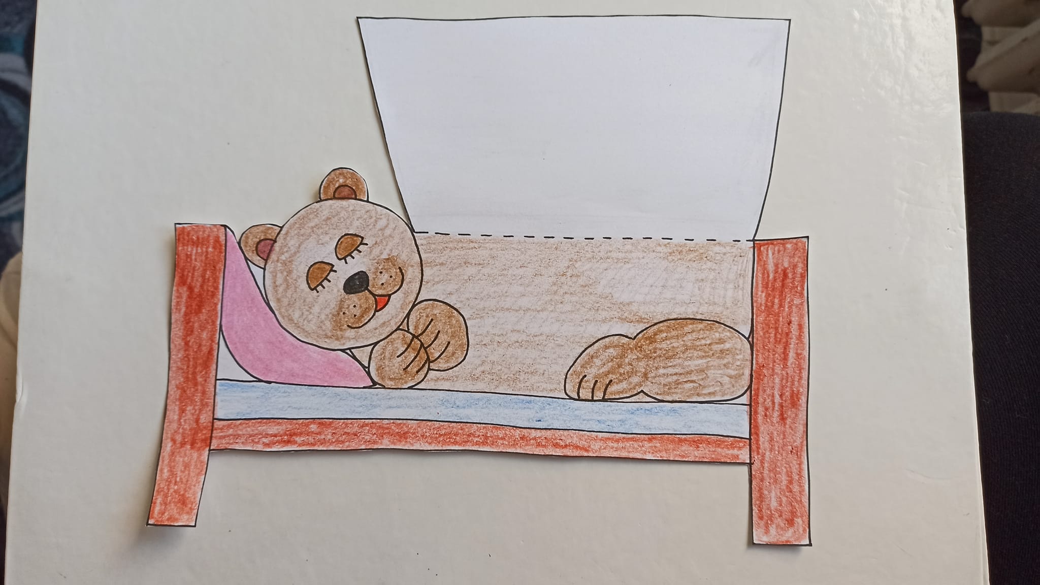 Tvoření na přespávačku spící medvídek